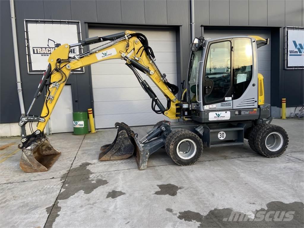 Neuson EW65 (7762) Mobilbagger