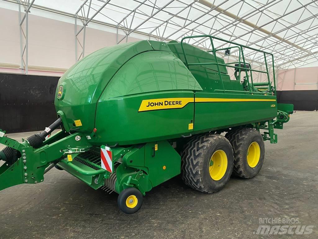 John Deere L624 Quaderpressen