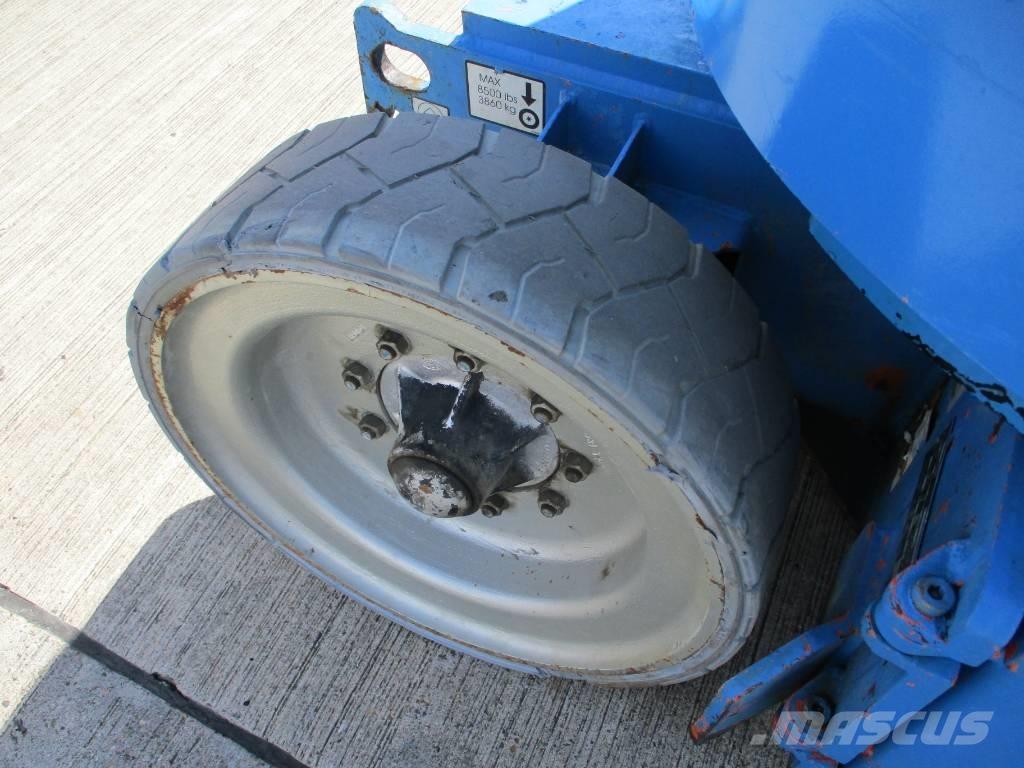 JLG E300 AJP (180) Kompakte selbstfahrende Hebebühnen