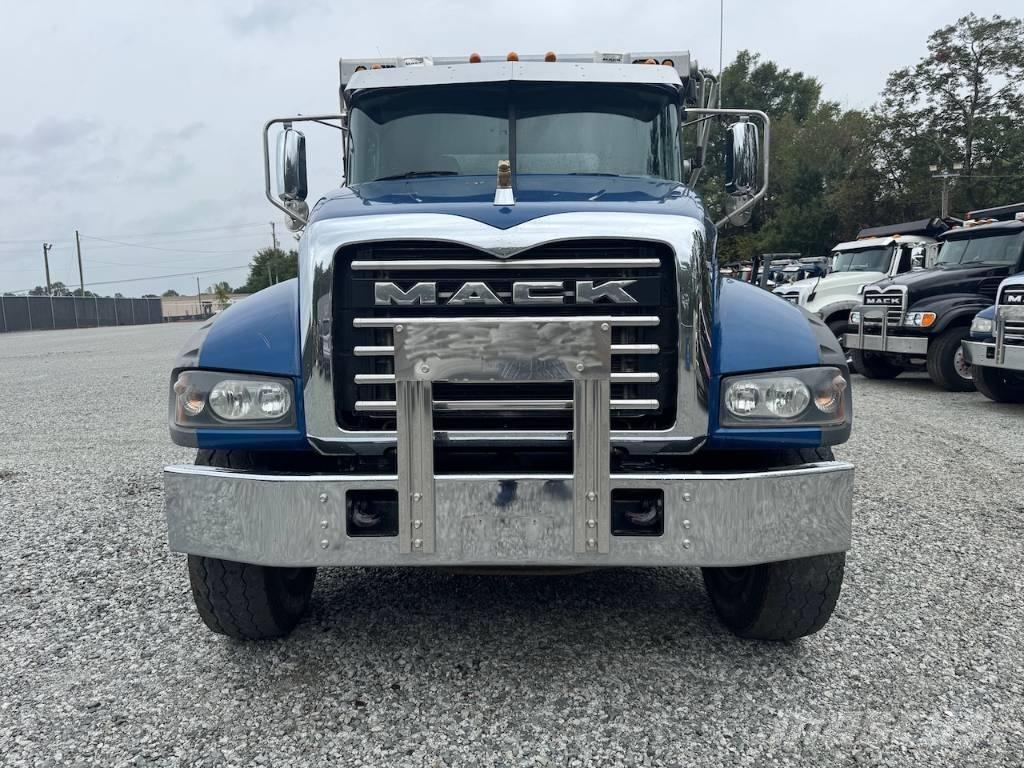 Mack Granite 64FR Kipper