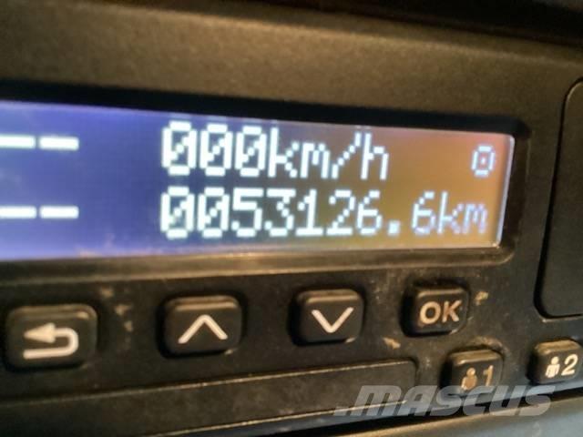 DAF LF 230 Pritschenwagen/Pritschenwagen mit Seitenklappe