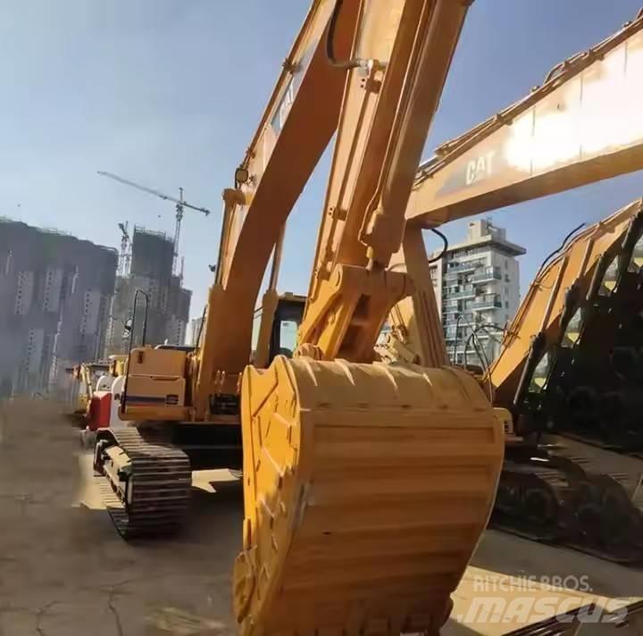 CAT CAT323B Midibagger  7t - 12t