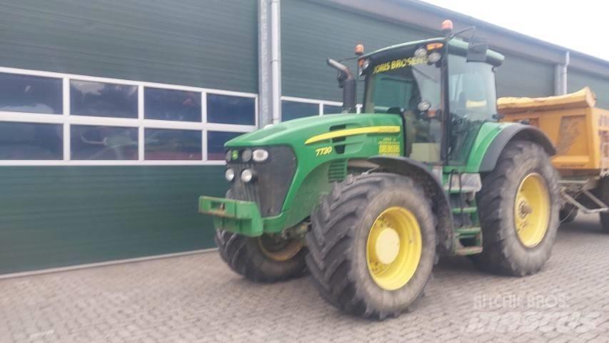 John Deere 7730AS Traktoren
