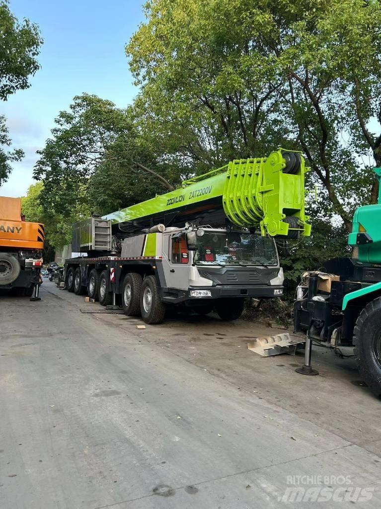 Zoomlion ZAT 2200 V Kranen voor alle terreinen