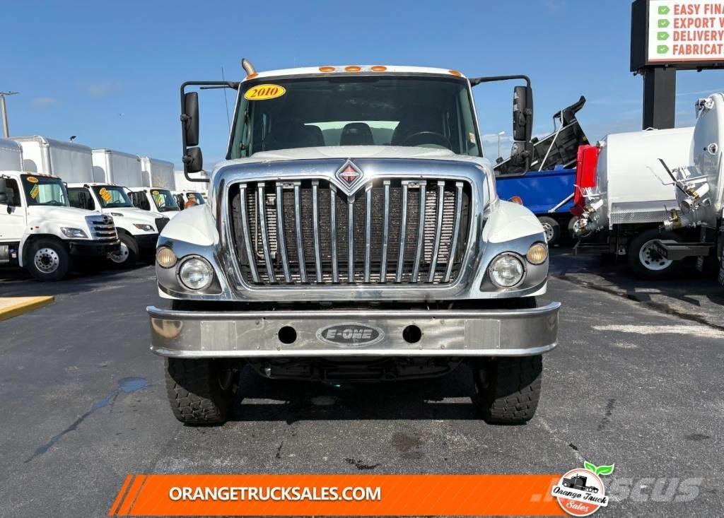 International 7400 Wassertanker
