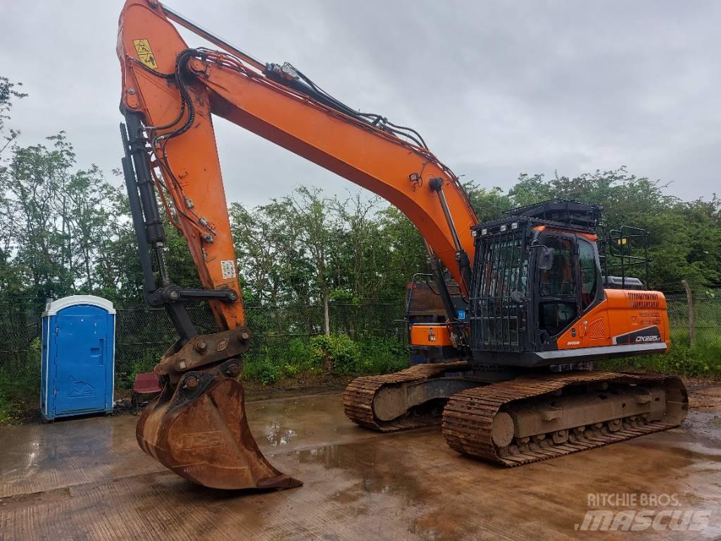 Doosan DX 225 LC-5 Raupenbagger