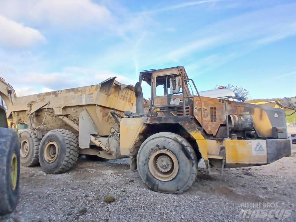 Komatsu HM 300-2 Dumper - Knickgelenk