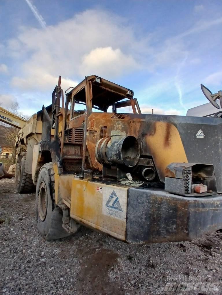 Komatsu HM 300-2 Dumper - Knickgelenk