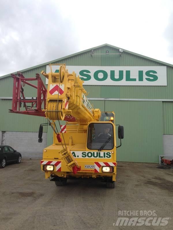 Liebherr LTM 1050 Kranen voor alle terreinen
