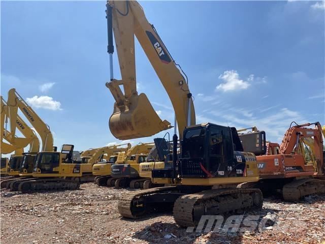 CAT 323D2L Raupenbagger