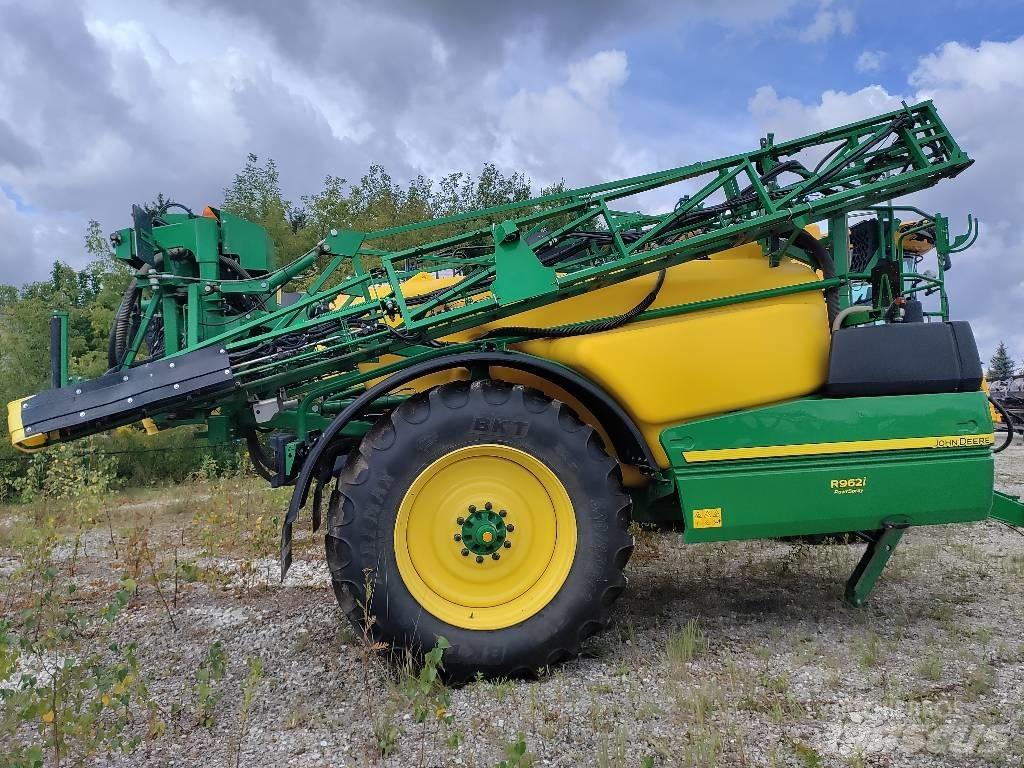 John Deere R 962 i Anhängespritzen