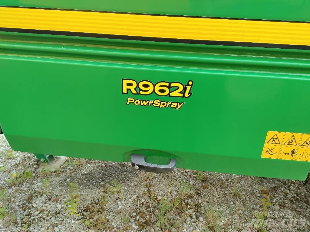 John Deere R 962 i Anhängespritzen