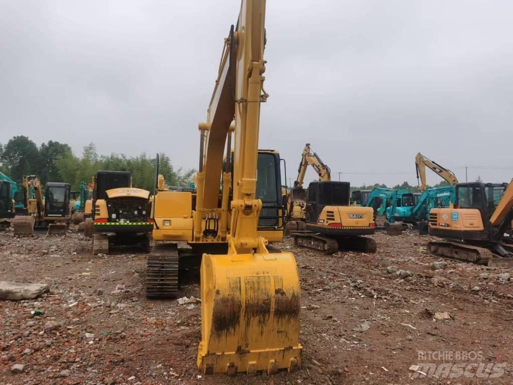 Komatsu PC 130 Midibagger  7t - 12t