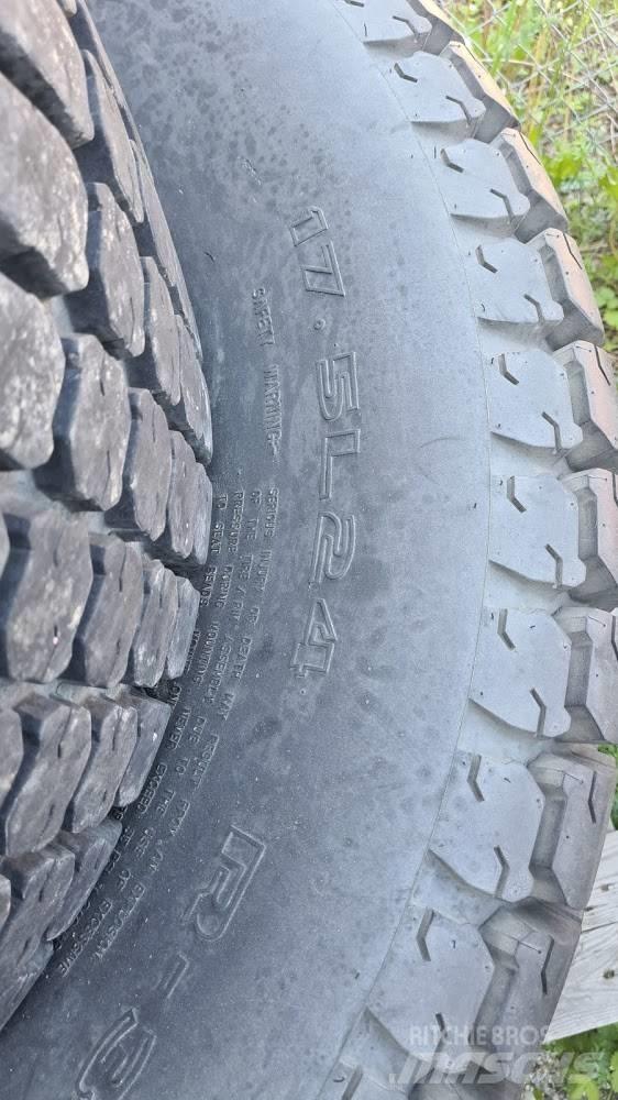 Galaxy Gräshjul Kompakttraktor-Aufsätze