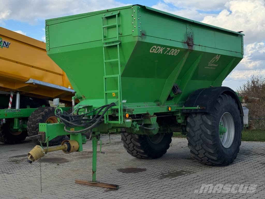 Gustrower GDK 7000 Mineraldüngerstreuer