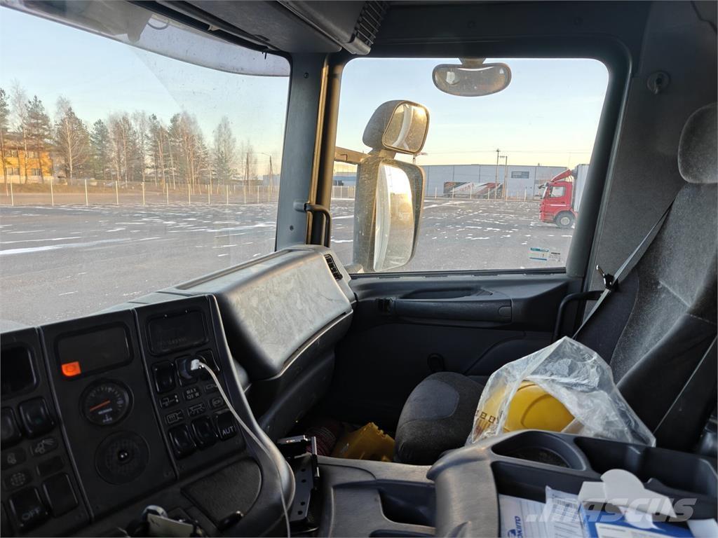 Scania P 94 Kofferaufbau