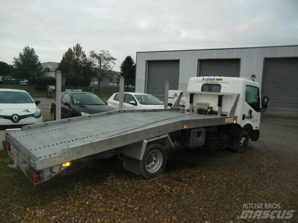 Nissan 35.15 Autotransporter