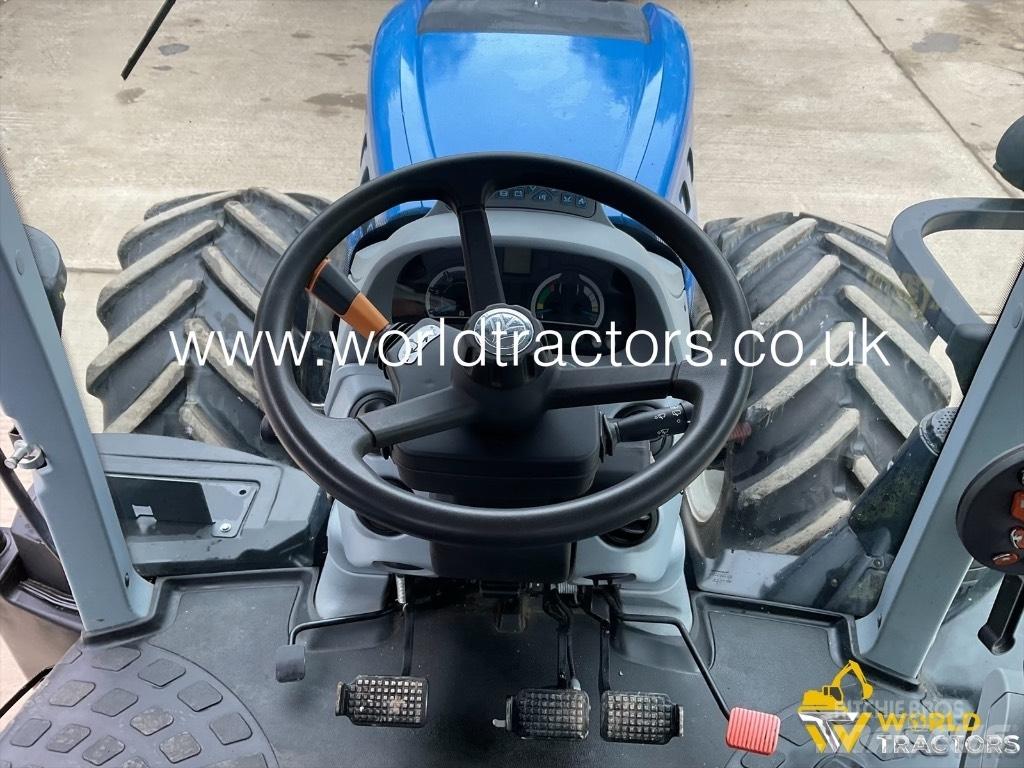 New Holland T 7.245 Traktoren