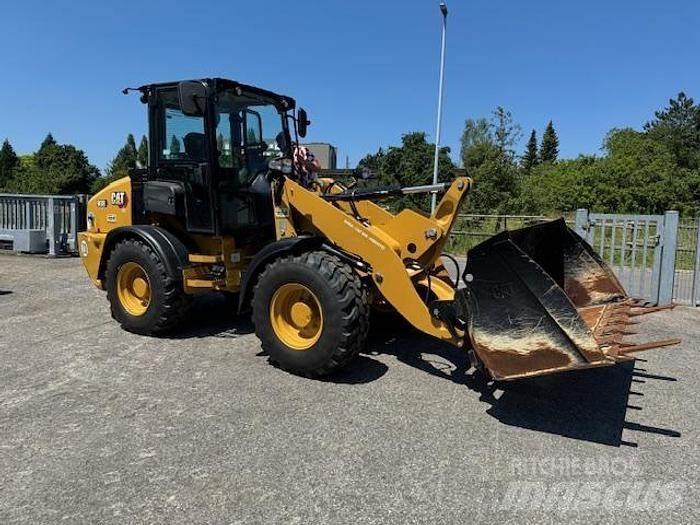 CAT 908 Radlader