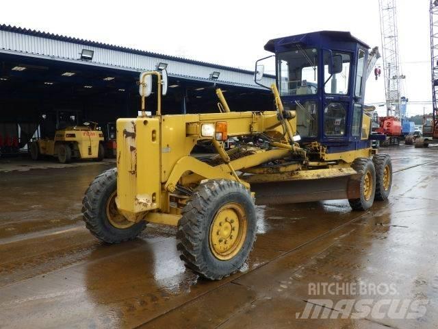 Komatsu GD405A-2 Grader