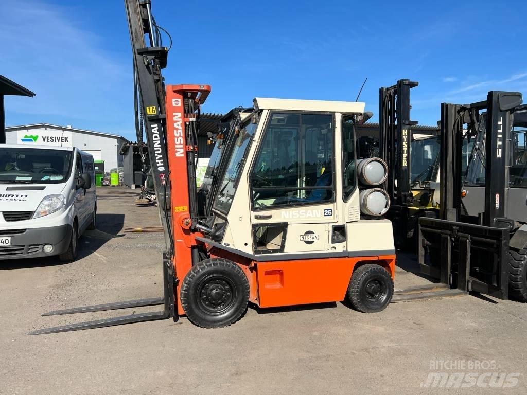 Nissan PH02A25U LPG heftrucks