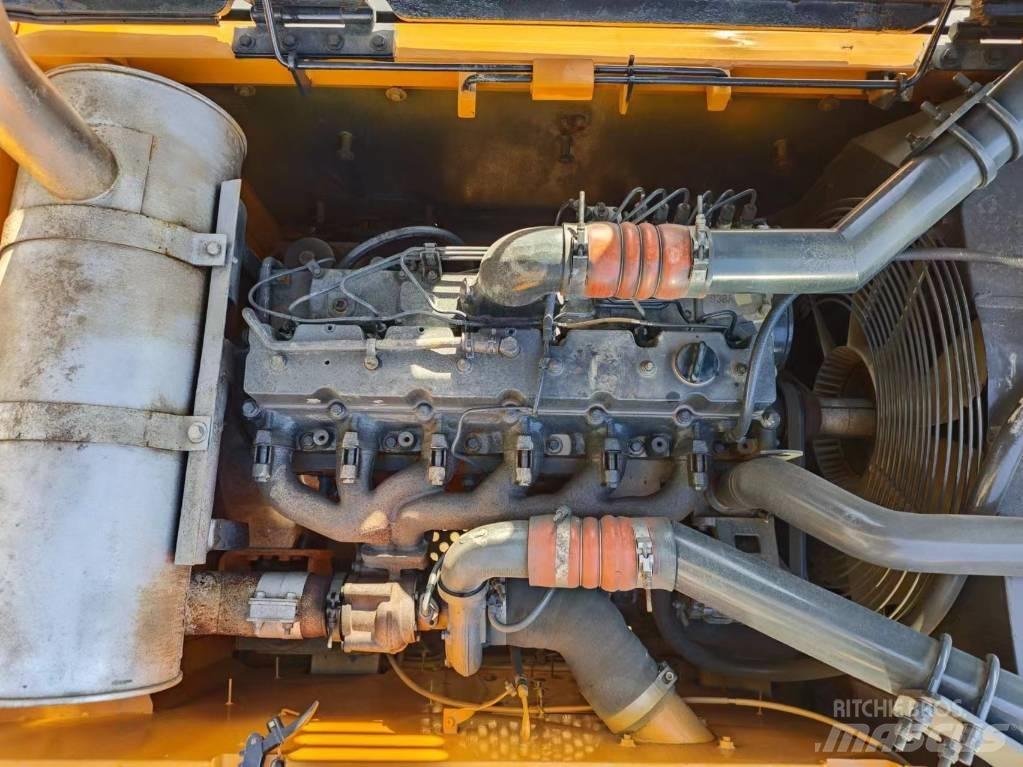 Hyundai 330LC-9S Raupenbagger