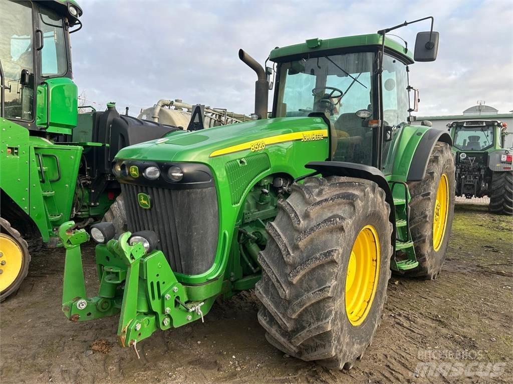 John Deere 8420 Traktoren