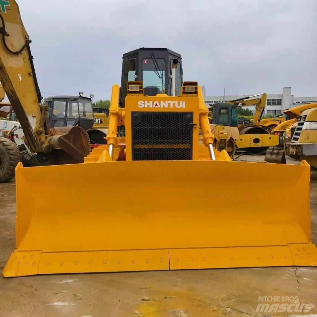 Shantui SD 16 Bulldozer