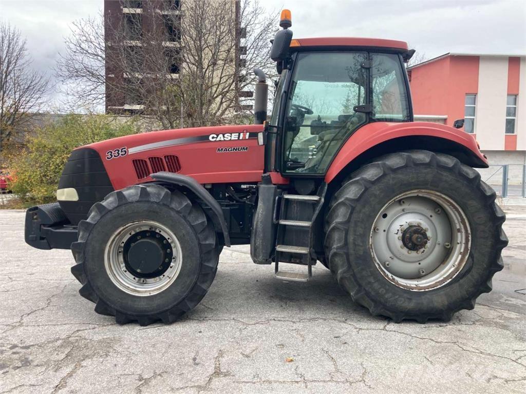Case IH magnum 335 Traktoren