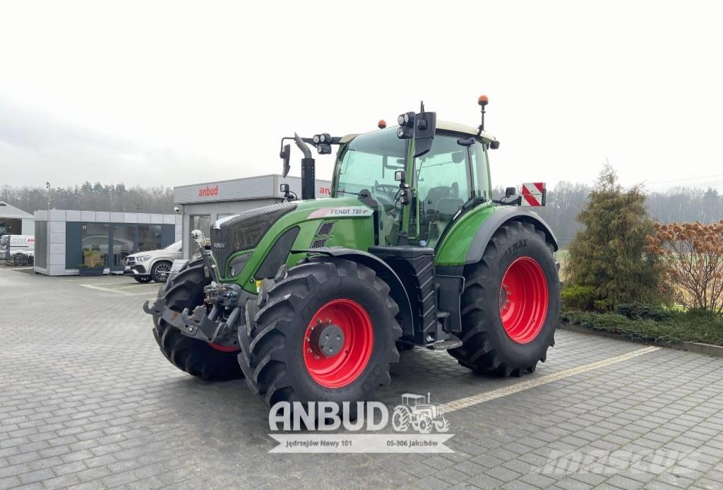 Fendt 720 Vario S4 Traktoren