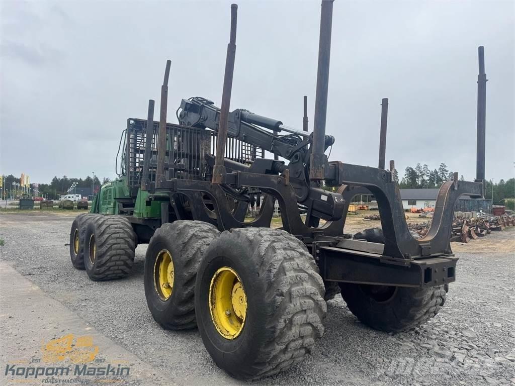 John Deere 1910E Forwarder