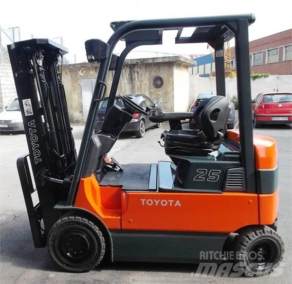 Toyota 7 FBMF 25 Elektrische heftrucks