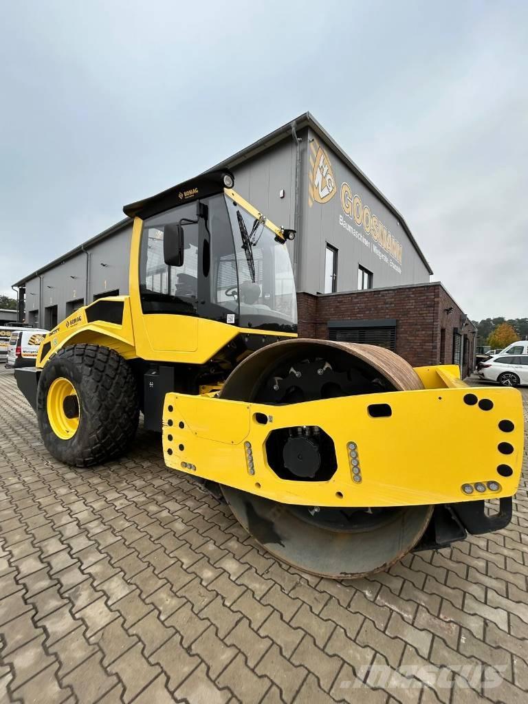 Bomag BW 211 D-5 Walzenzüge