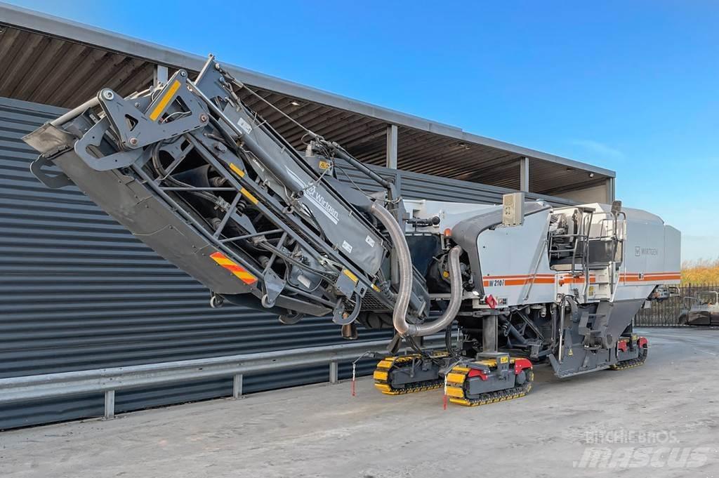 Wirtgen W 210 I Asphaltfräsen