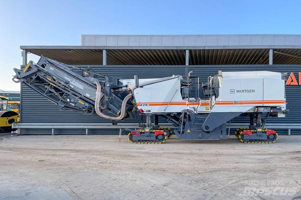 Wirtgen W 210 I Asphaltfräsen