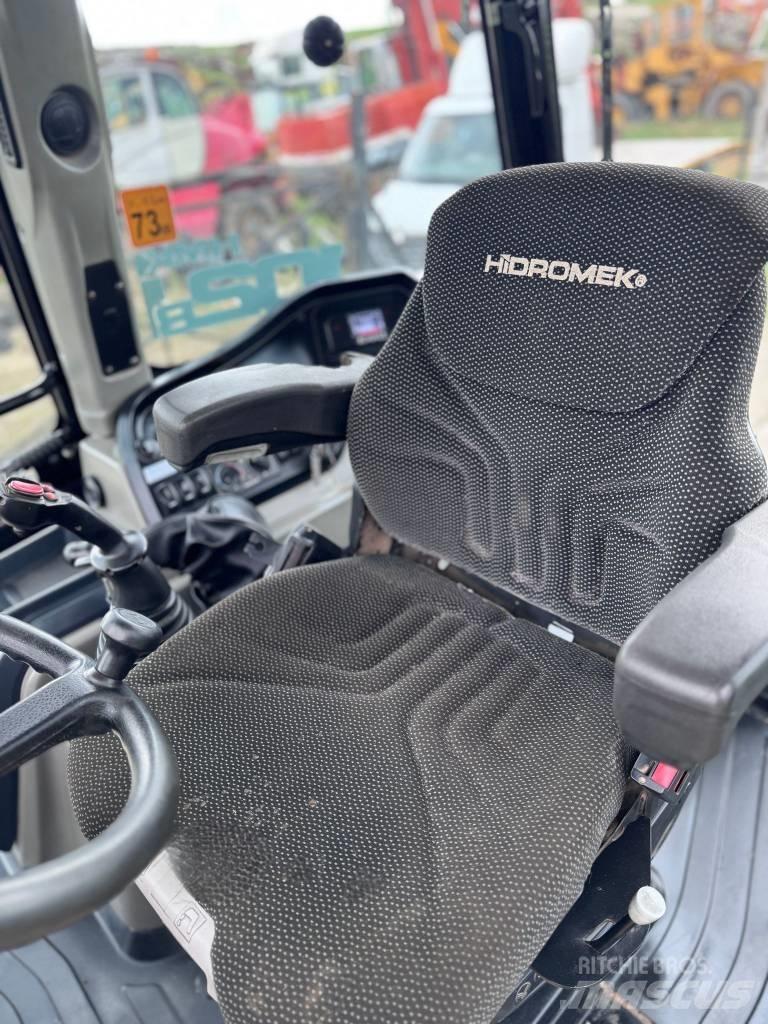 Hidromek HMK 102 B Baggerlader