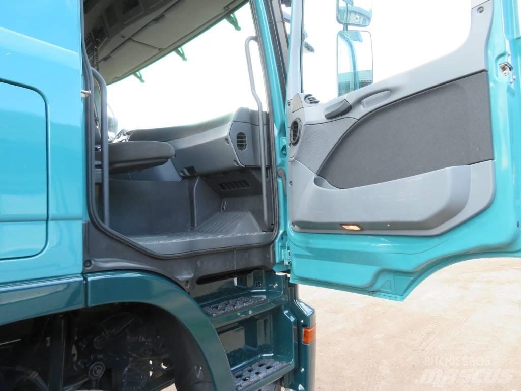 Mercedes-Benz 6X4 Holztransporter