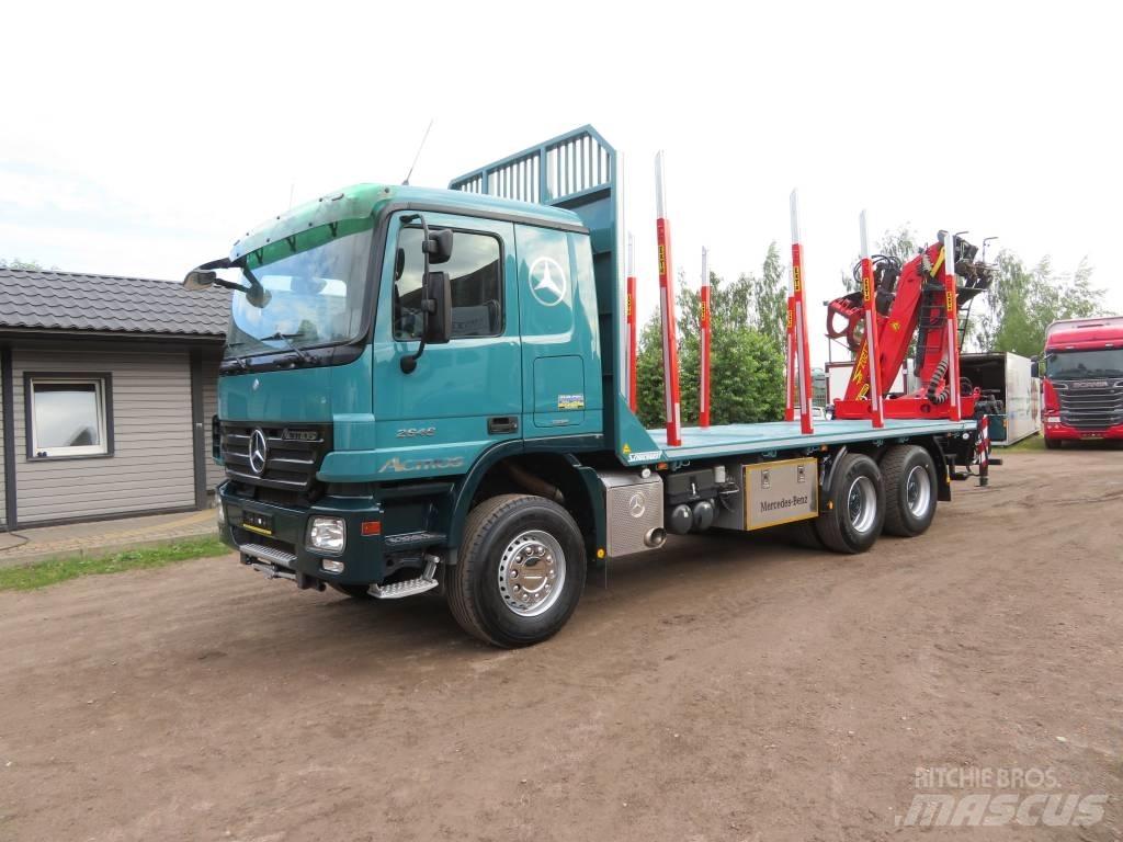Mercedes-Benz 6X4 Holztransporter