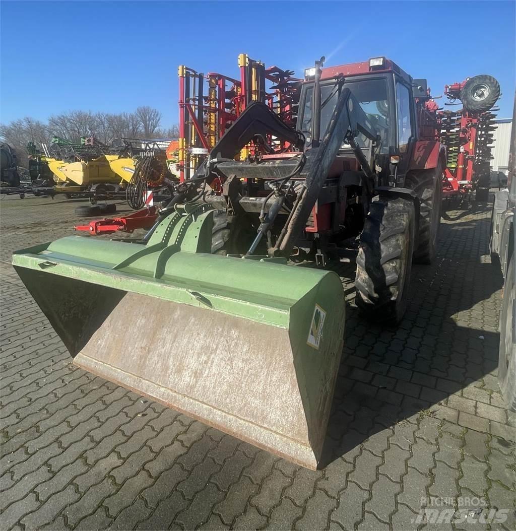 Case IH 856 XL Traktoren