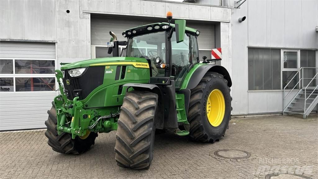 John Deere 6R215 Traktoren