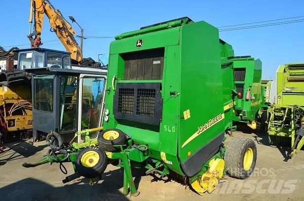 John Deere 592 Rundballenpressen