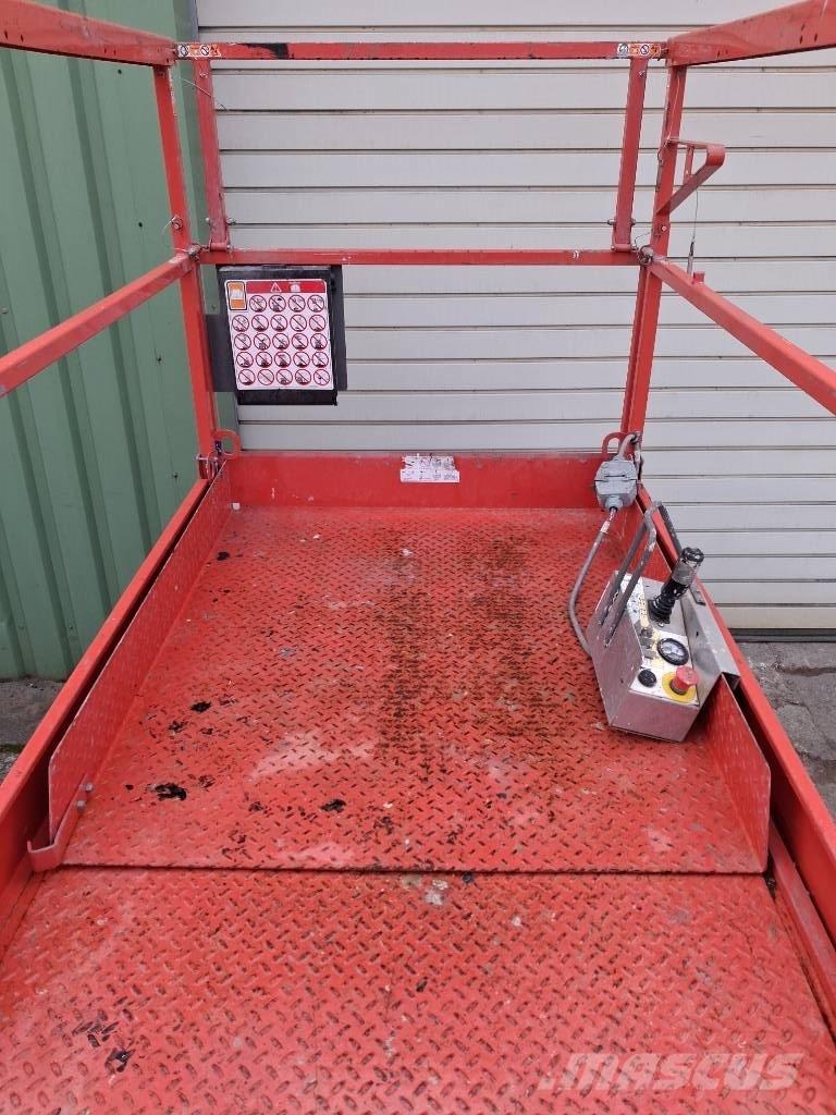 SkyJack SJ III 4632 Scheren-Arbeitsbühnen