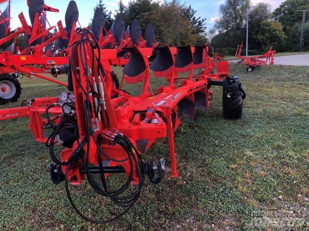 Kuhn VM 153 5 Pflüge