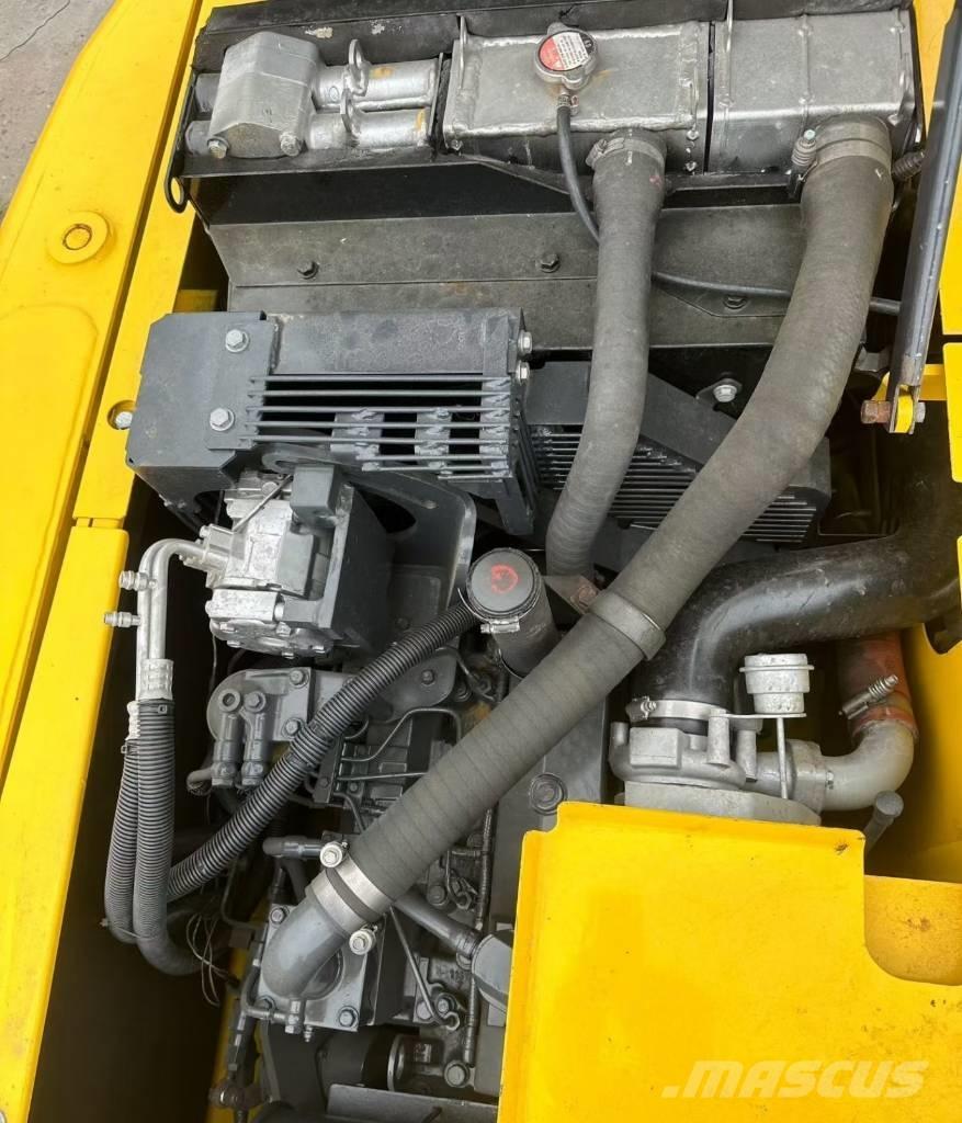 Komatsu 130 Raupenbagger