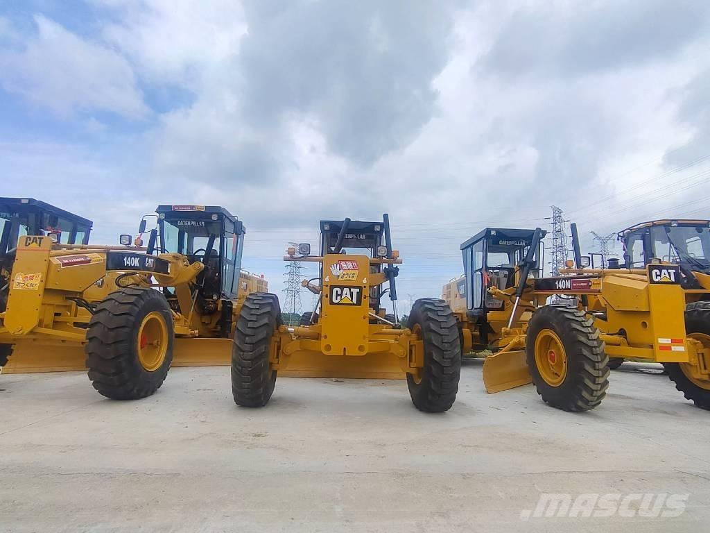 CAT 140H Grader