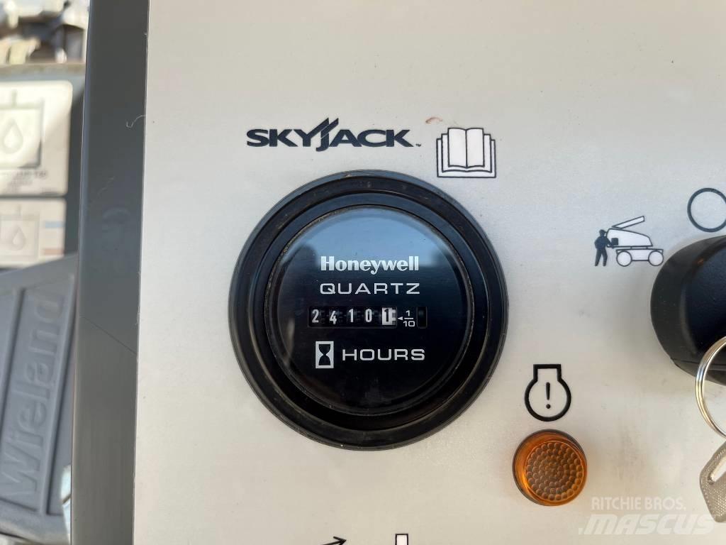 SkyJack SJ63AJ Gelenkteleskoparbeitsbühnen