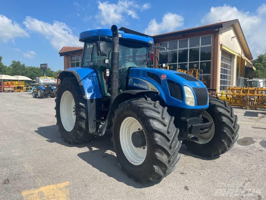 New Holland T 7550 Traktoren