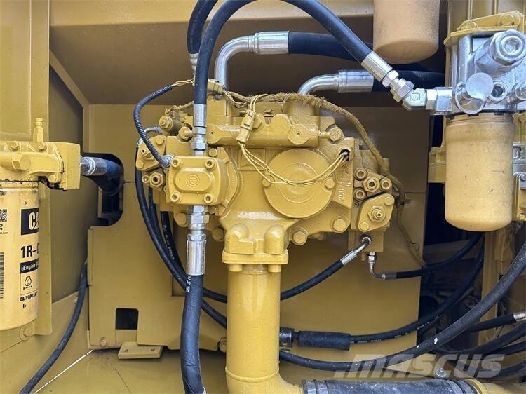 CAT 326D Raupenbagger