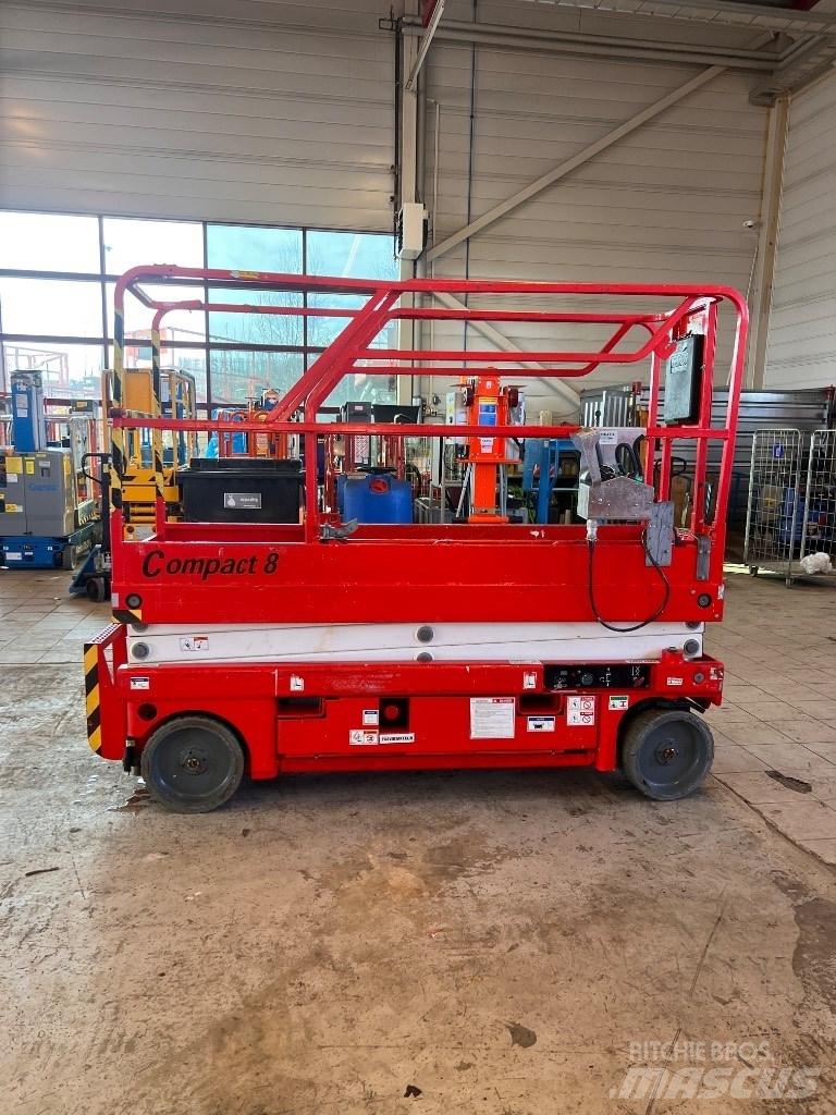 Haulotte Compact 8 Scheren-Arbeitsbühnen