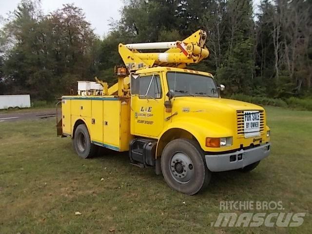 International 4900 Kranwagen